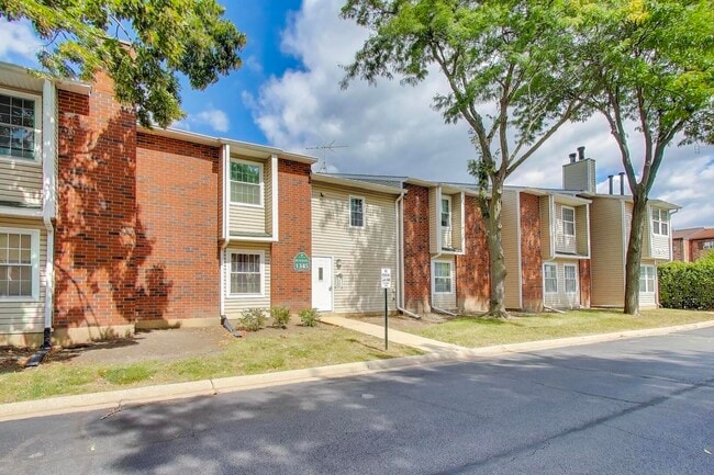Building Photo - 1345 E Wyndham Cir Rental