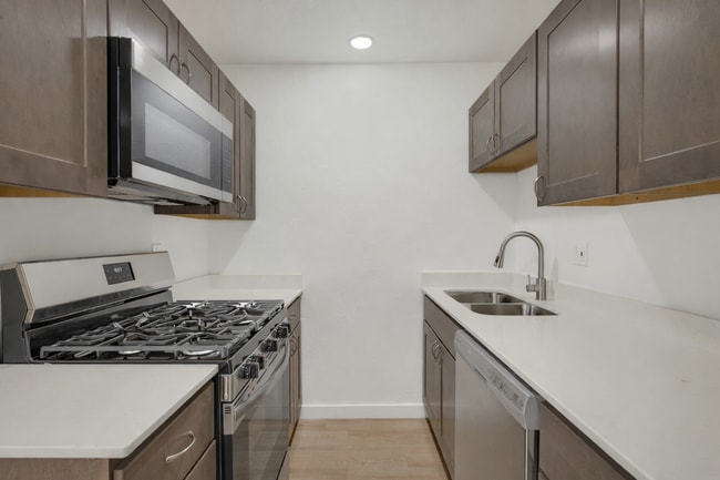 Photo - El Dorado Apartments