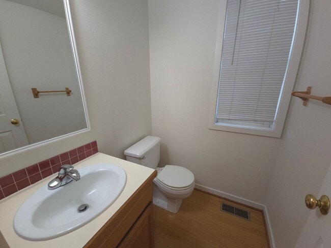 Photo - 2321 Grove St Unit 2