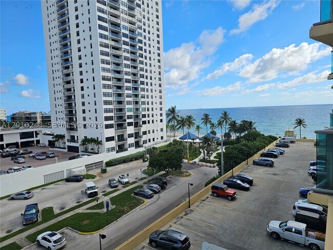 2501 S Ocean Dr Unit 637