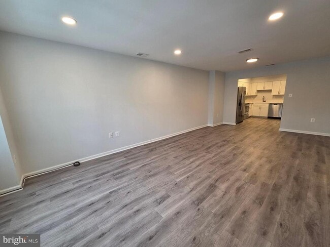 15040 Cherrywood Dr
