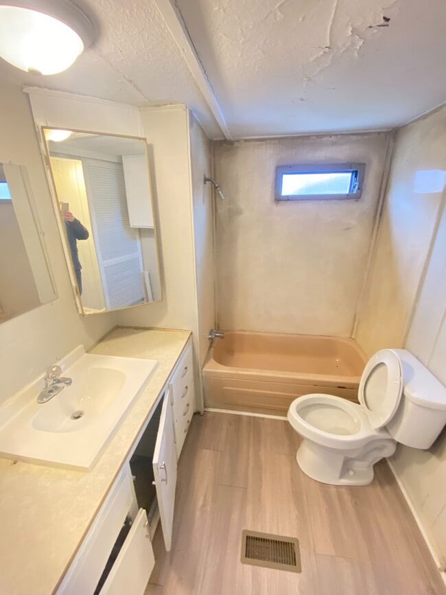 Photo - 2bed/1bath trailer in downtown Landis all electric