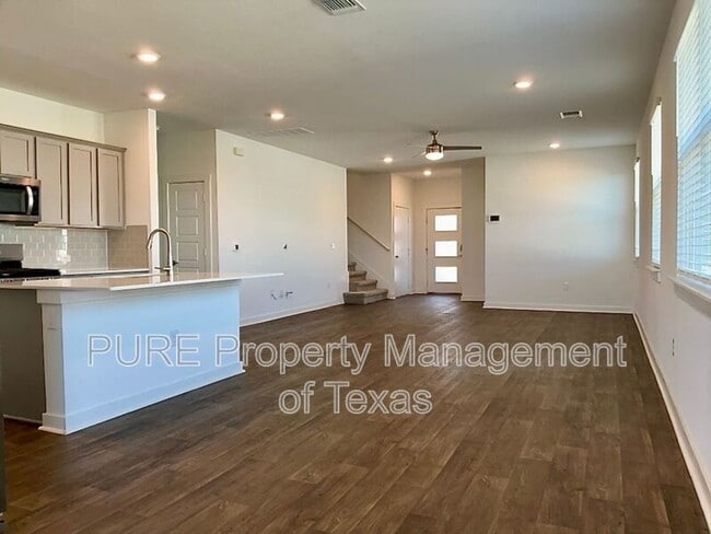 Photo - 3203 Dampier Pass