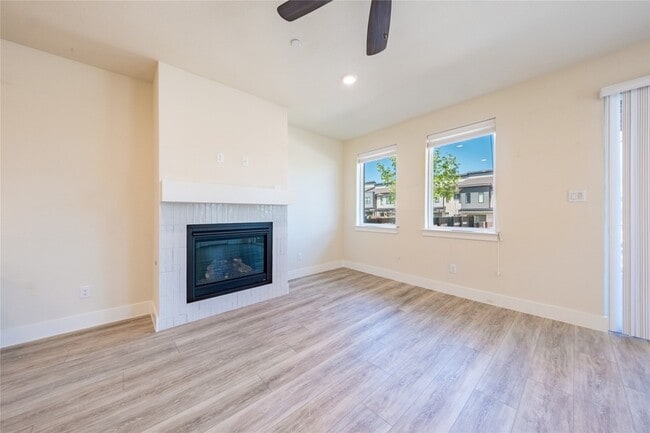 Photo - 813 Emerling Dr