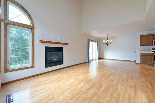 144 Primrose Ct
