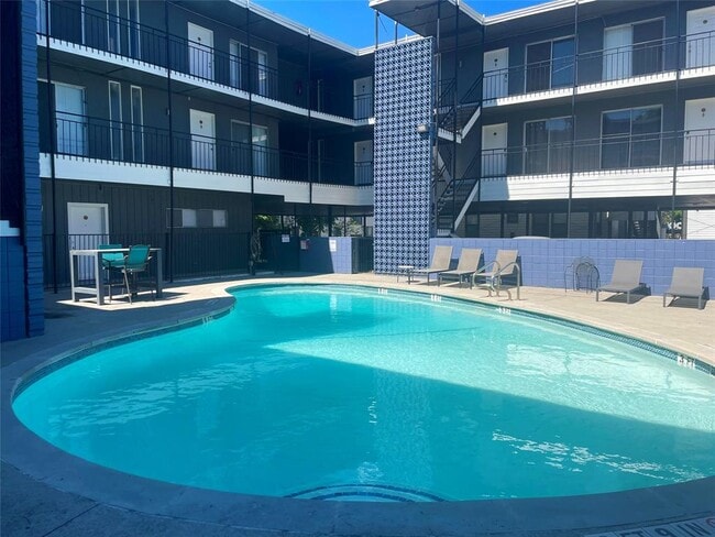 Photo - 2900 Cole St Unit 205