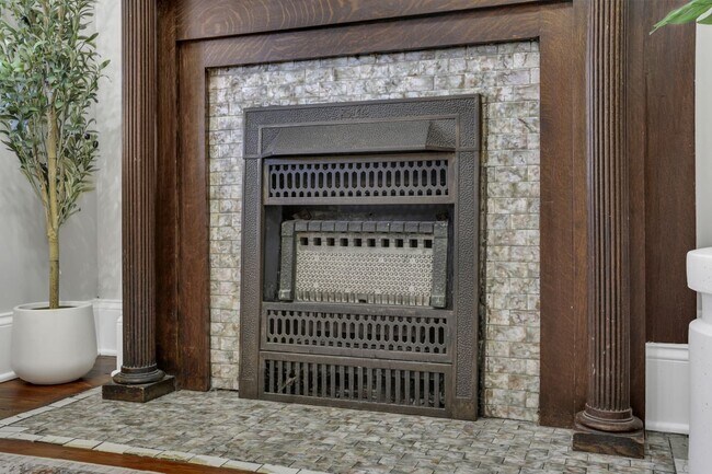 Photo - 634 Neil Ave