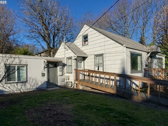 Photo - 21-27 NE 5th St. Unit 21