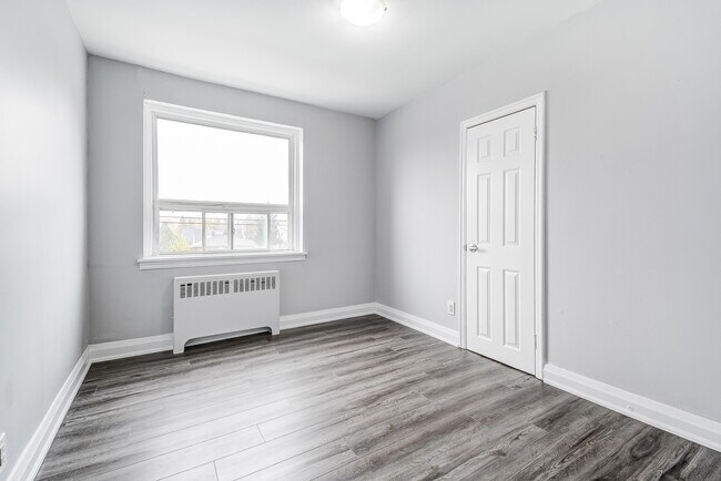 Photo - Beautifully Renovated 2 Bedroom on The Mountain Brow Unité 6