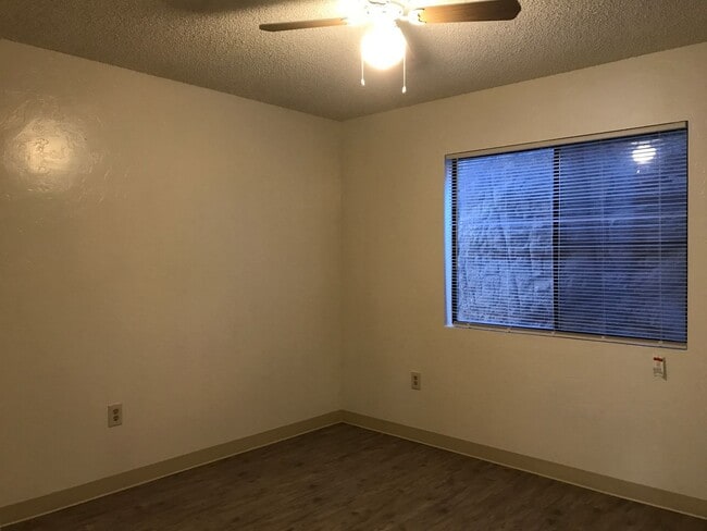 Photo - 625 Dameron Dr Unit 1