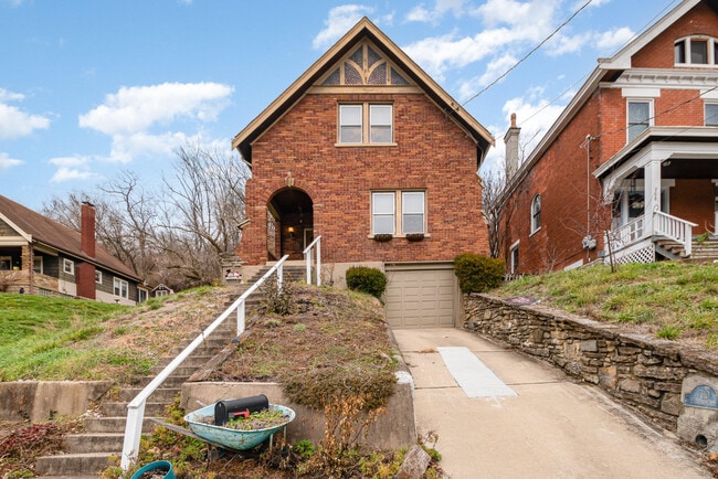 Building Photo - 710 Highland Ave Rental
