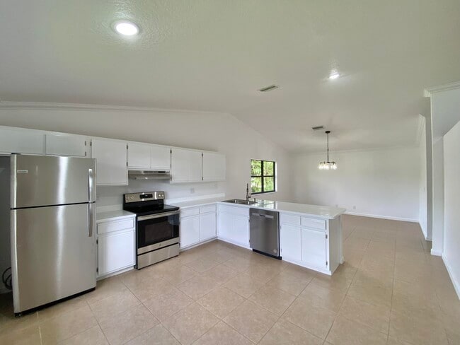 Photo - 212 Trace Ct