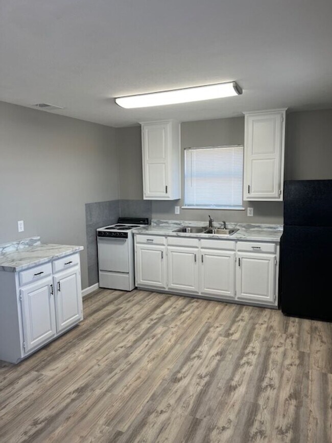 Photo - Recently remodeled 1/1 in the country. Horse stall available.