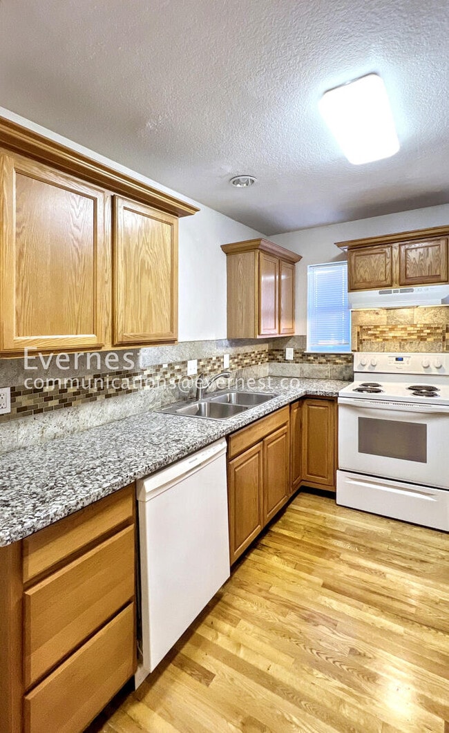 Photo - 6147 NE 9th Ave