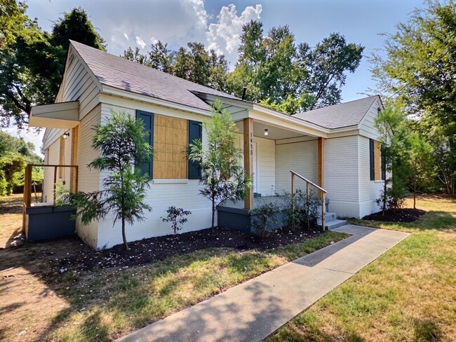 Photo - 1473 Oberle Ave