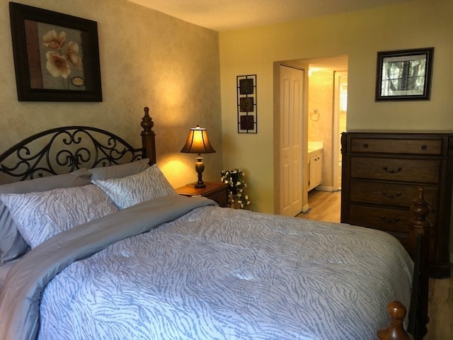 Bedroom - 9325 Lagoon Pl Unit #102