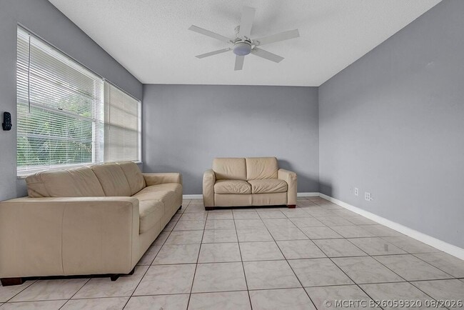 Photo - 340 NW 19th St Unit 308