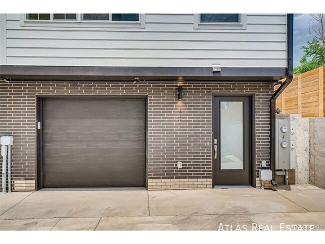 Photo - 88 Galapago St