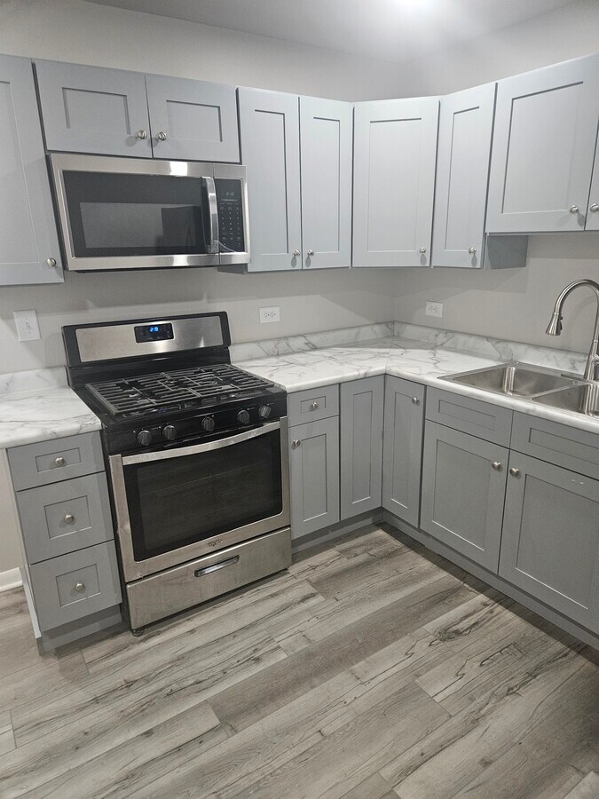 Photo - 3257 W Fulton Blvd Apartments Unit 3257 W. Fulton