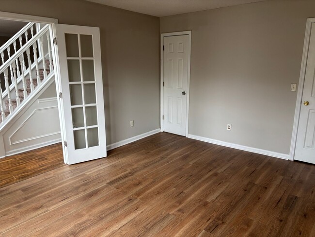 Photo - 1116 Setter Trce