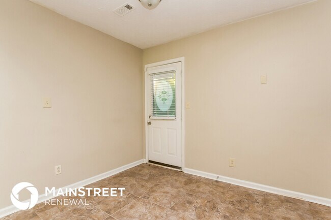 Photo - 3105 Garnet Way