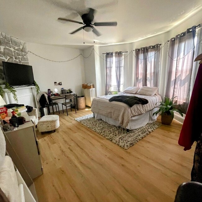 Photo - Spacious Newly Renovated Two Bedroom Apartment Unit 2F