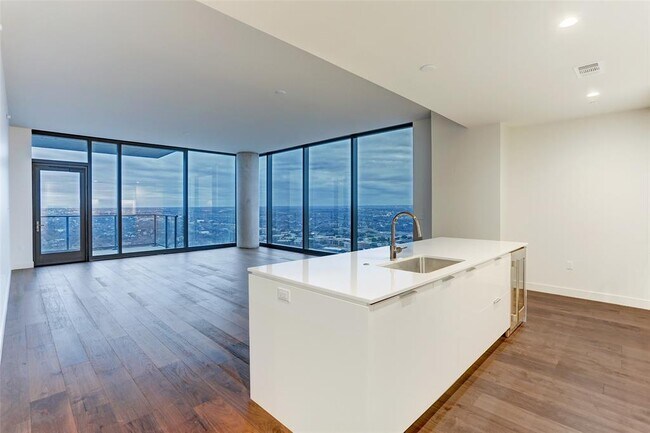 Photo - 44 East Ave Unidad 3901