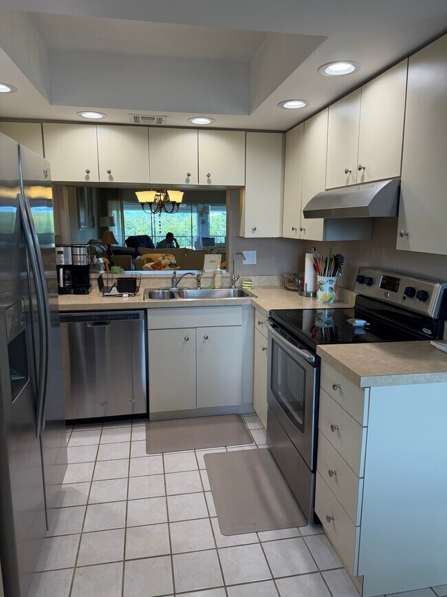 708 Estuary Dr Unit Perico Bay Club 2/2