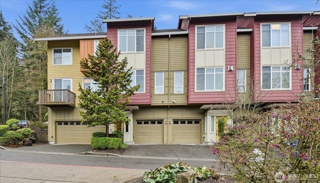 Building Photo - 63 Cougar Ridge Rd NW
