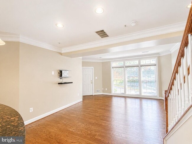 Photo - 9520 Hyde Pl