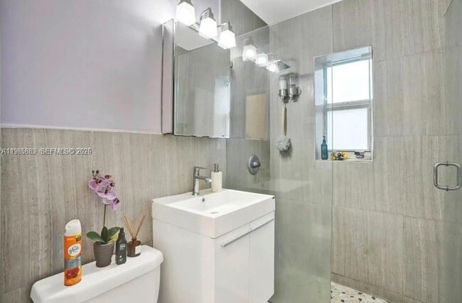 Photo - 10076 E Bay Harbor Dr Unit 76D