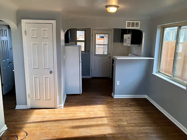 Photo - City Park Gem! Pet Friendly 2-bed 1-bath duplex with parking included!