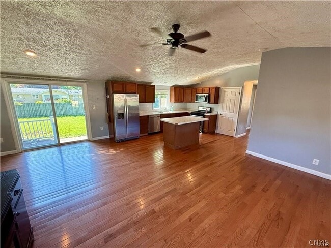 Photo - 114 Grandy Dr