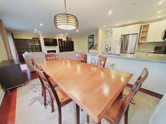 Photo - 101 Grove St