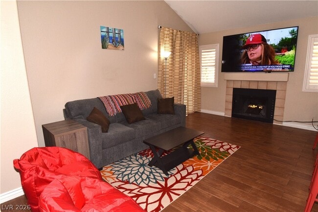 Photo - 267 Westwind Rd