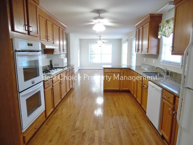 Photo - 2 Autumn Creek Way