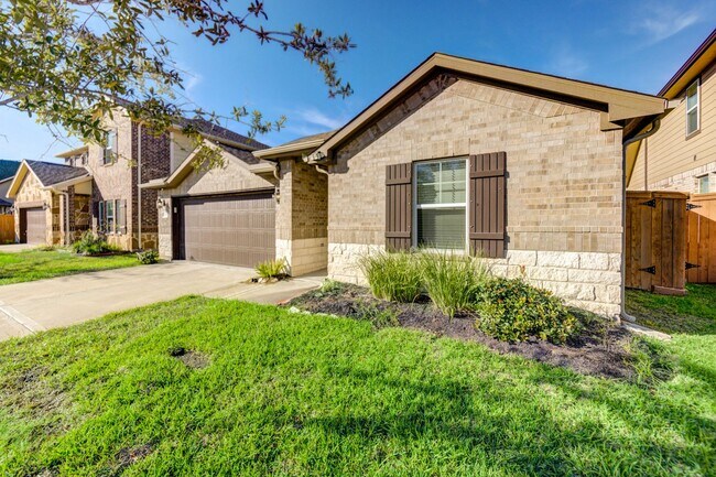 Photo - Single-Story Home with Water Views & Open Layout