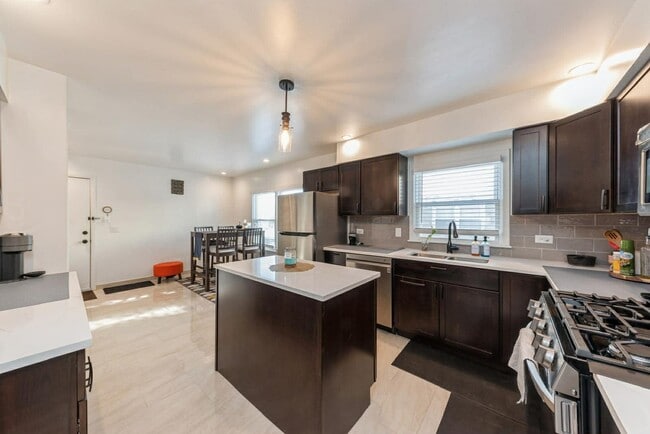 Photo - 856 E Capri Dr Unit 2