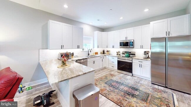 Photo - 29345 Greenfield Ave