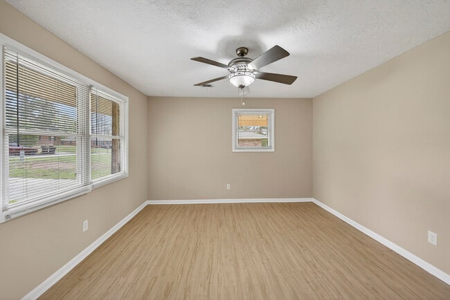 Photo - 2361 Dublin Dr