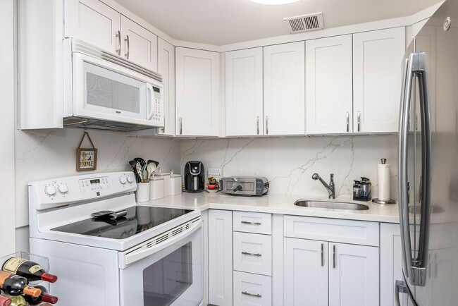 Photo - Harbor Square Condo Unit 7D