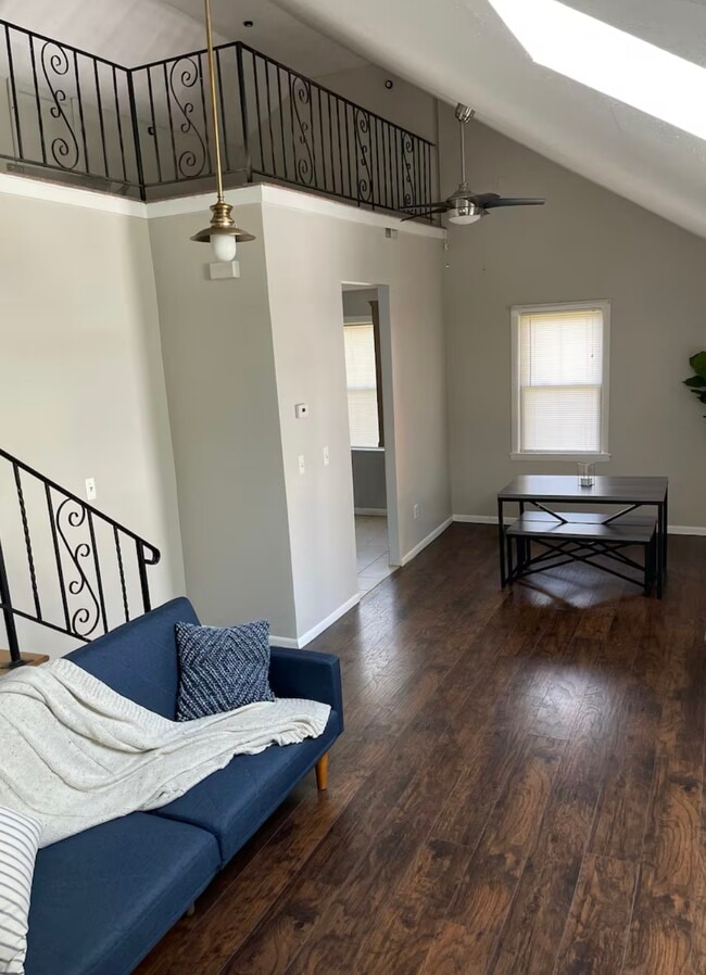 Photo - 4312 Clinton Ave Unit North