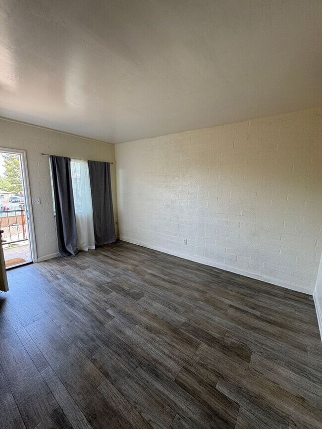 4302 E Bellevue St Unit P