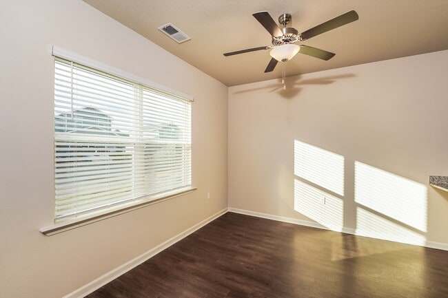 Building Photo - 6459 Rainbow Row Rental