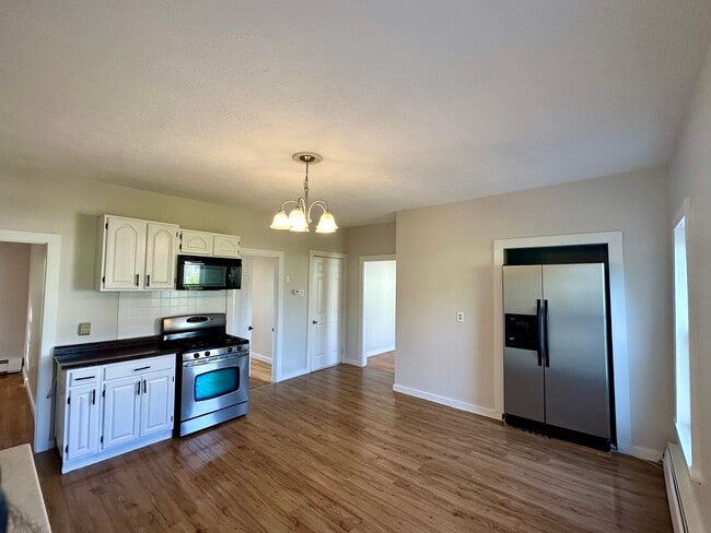 Kitchen - 24 Malvern St Unit 2