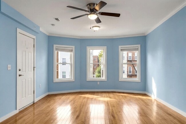 Building Photo - 247 Pilgrim Ave Unit 2