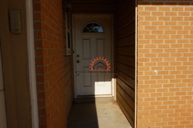 Photo - Lovely 3 bedroom 2 bath brick home.