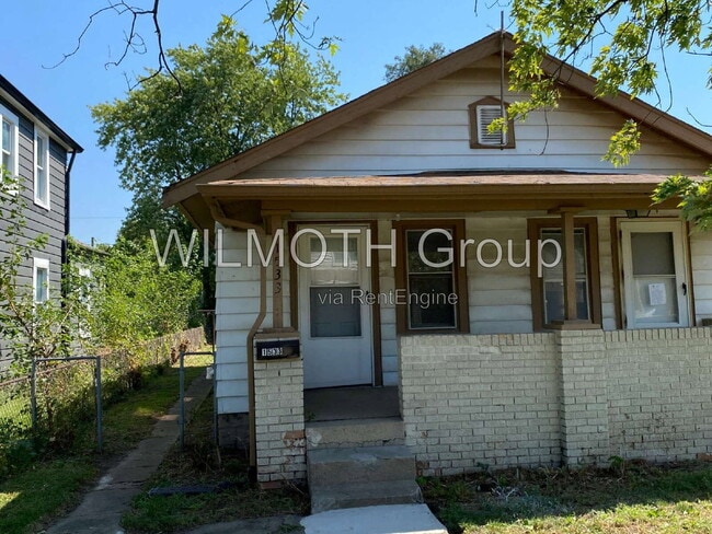 Building Photo - 1533 Kappes St
