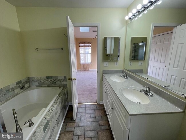 Photo - 2429 Dew Meadow Ct