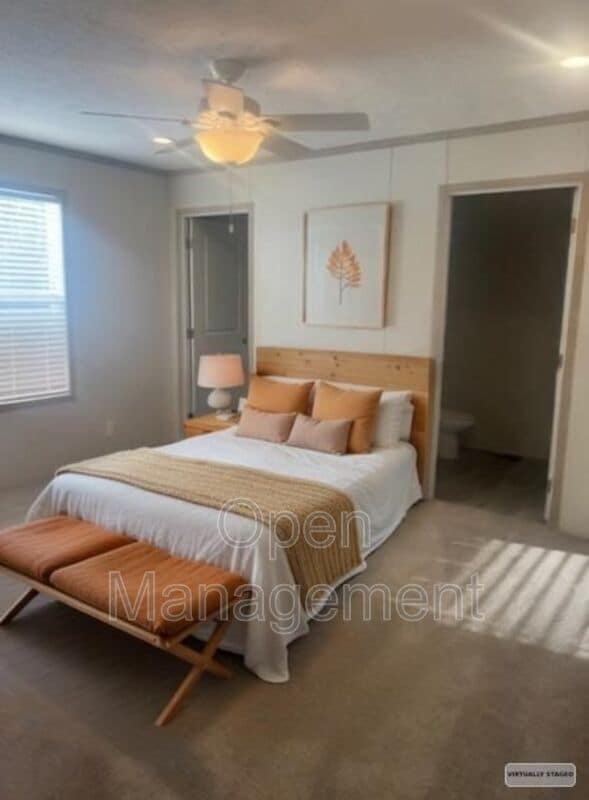 Photo - 825 1st Ave E